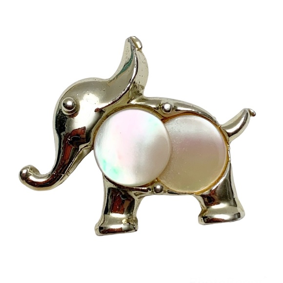 Vintage MCM small trunk up elephant brooch pin with mother of pearl belly - Picture 1 of 7